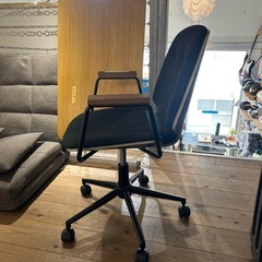 【オフィスイス】クリーニング済み【管理番号11003】横の画像