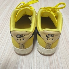美品 NIKE ナイキ エアフォースワン スネークスキン イエロー 24.5cmの画像