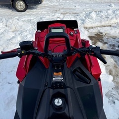 下取り可能！2021 850KHAOS 155セル付き3インチ　スノーモービルの画像