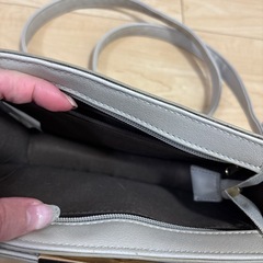 ショルダーバッグの画像