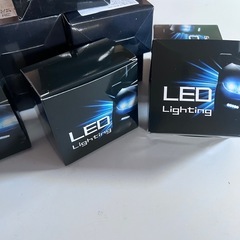 H4LEDヘッドライト球の画像