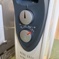 ○4101 オイルヒーター スーパーオイルヒーター DT-OH1211 4〜8畳　100V 9枚フィン 900W 大栄トレーディング 動作品 の画像