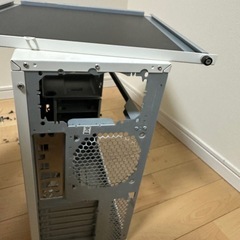 パソコンデスクトップボックスの画像