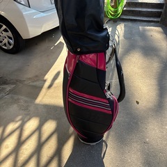 adidas ゴルフバック（レデース用）の画像