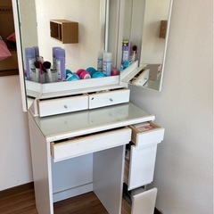 三面鏡　ドレッサーの画像