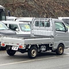 4駆の軽トラ　エアコン・パワステ・パワーウインドウ快適装備　車検取ってコミコミの画像