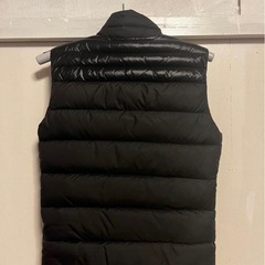 MONCLER ダウンベストの画像