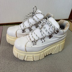 ベルシュカ　厚底スニーカー　Bershkaの画像