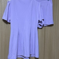 ラベンダー セットアップ ドレスとショートパンツの画像