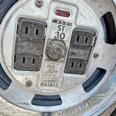 ハタヤ　コードリール　コンセント　
30m 中古の画像