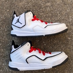 NIKE JORDAN COURTSIDE 23の画像