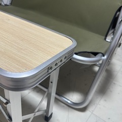キャプテンスタッグ 折りたたみベンチ テーブル付 アウトドアの画像