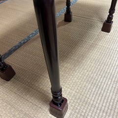 机と椅子の画像