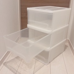 ニトリ衣類収納ケース３個の画像