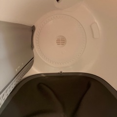 猫用自動トイレの画像