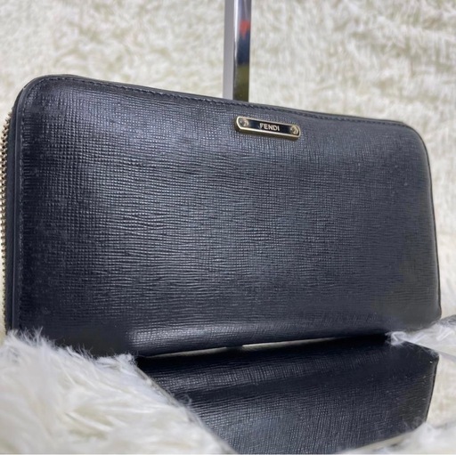FENDI 長財布