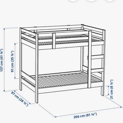 木製の2段ベッドの画像