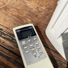 トヨトミ 窓用エアコン TIW-AS180Gの画像