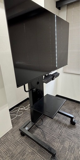 会議用ディスプレイスタンド キャスター付き テレビスタンド 棚板付き 55インチ対応