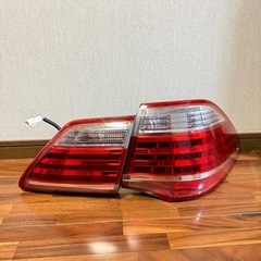 200系クラウン ロイヤル後期テールの画像