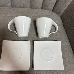 未使用品IKEAティーポットカップソーサーセットの画像