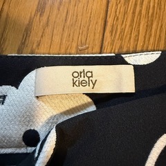 日本から撤退した orla kiely のスカートの画像