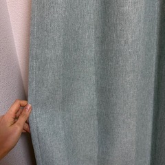 カーテンの画像