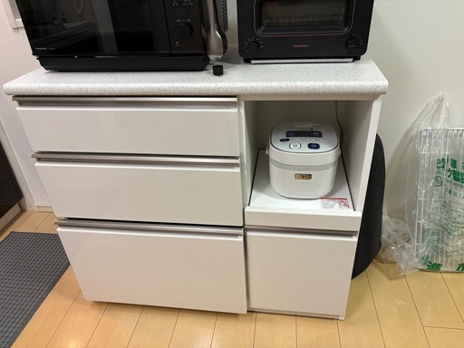 【決まりました】食器棚