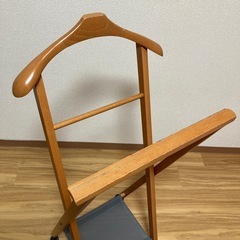 コンパクトな室内物干しの画像