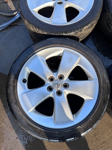 トヨタ　プリウス　純正　ホイールタイヤ　セット　4本　215/45R17お値下げ可能です　早めに買う方