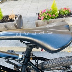 『ＳＡＬＥ　３０％』　美品　クロスバイク　２６インチ　3x7変速　黒　配達可能の画像