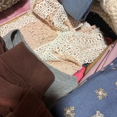 古着　レディース　服差し上げます。の画像