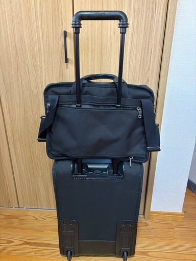 TUMI  ビジネススーツケースとリュックセット