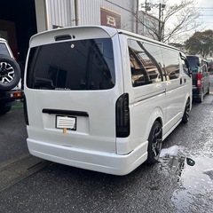 ラスト短期間出品です　8ナンバー　ワンオーナー　200系ハイエース 4型 ダークプライム　VIPERセキュリティ付きの画像