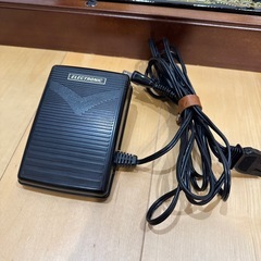 アンティークミシン　ヤマザキアックスブルーバード　HA-1ミシンの画像