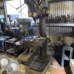 吉田鐵工所製の直立ボール盤の画像