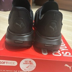 新品プーマレディースシューズの画像