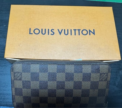 LUIS VUITTON 長財布