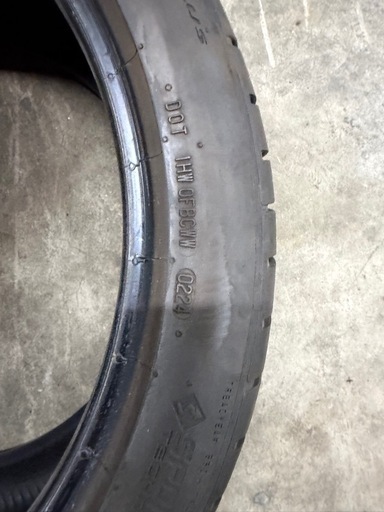 TRIANGLE   新品265/35R19 2本 オマケつき 