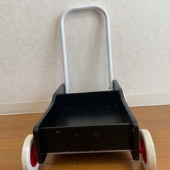 【500円から値下げ！】BRIO子供用手押し車の画像