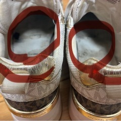 MICHAEL KORS  スニーカーインソール付きの画像