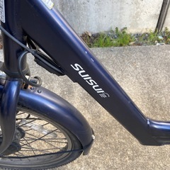 【車引取限定】定価約9万円 SUISUI 電動アシスト自転車（後輪パンク）＋チャイルドシートの画像