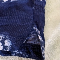 半袖シャツ 花柄 藍染風　アロハシャツ風 カジュアルシャツの画像