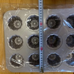 カヌレ型の画像