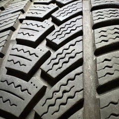 プリウス50系用　　　スタッドレス  4本セット
の画像