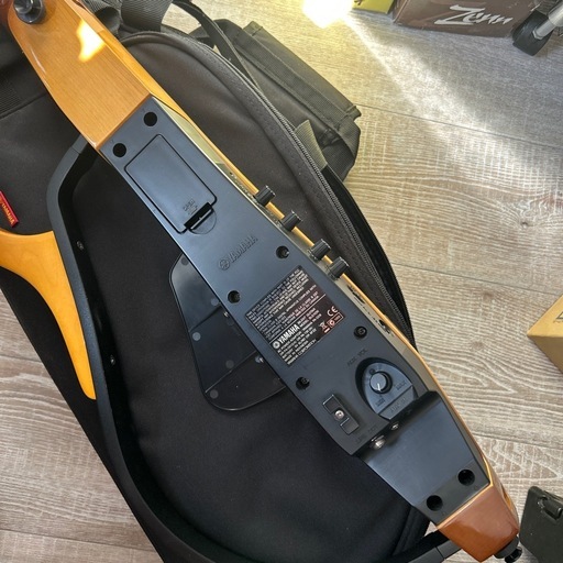 Yamaha サイレント ギター ケース付き