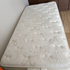 レガリア⭐︎ベッド 高級　マットレス   の画像