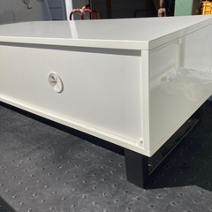 美品　テレビ台 ローボード 白 ホワイト ガラス棚付　幅約118cmエナメル塗装の画像