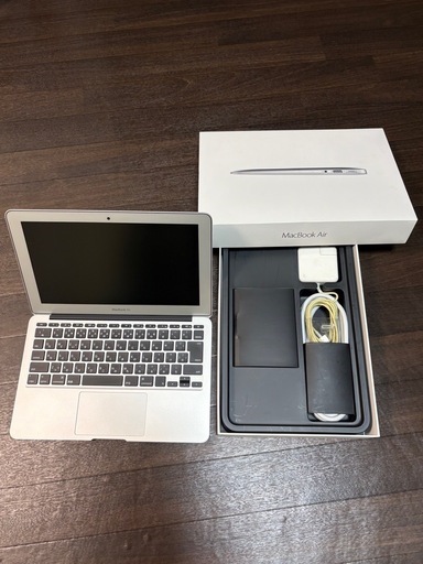パソコン mac book air 11-inch  A1465
