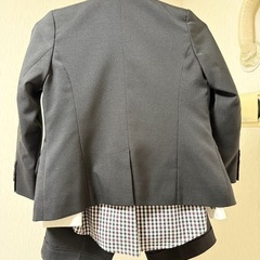 110サイズ男の子スーツの画像